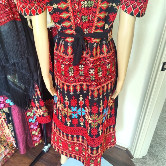 Embroidery Dress - Picture 6 of 15